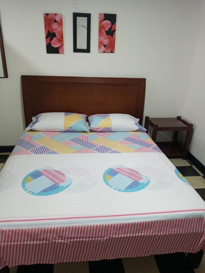 Hospedaje Santa Barbara Buga Εξωτερικό φωτογραφία